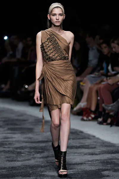 Look 31
